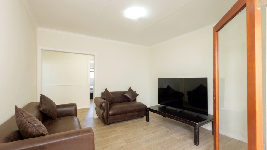 5 Bedroom Property for Sale in Bredasdorp Western Cape